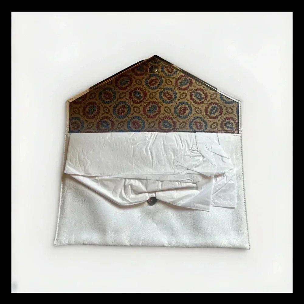 Teek-Orr Vintage Y2K Oversized Envelope White Leather Clutch - Picture 4 of 7